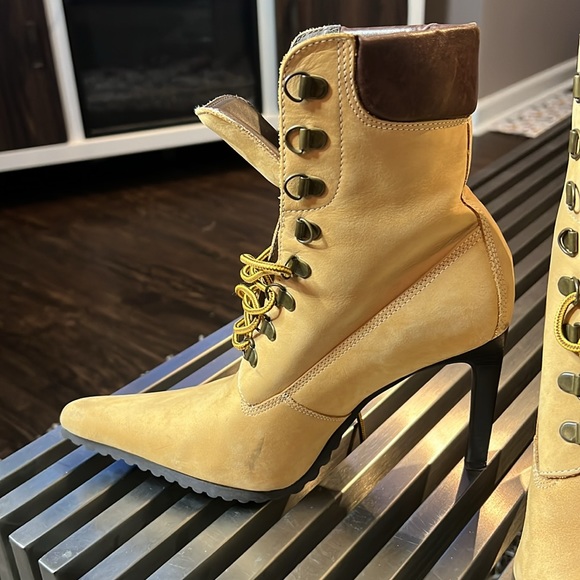 Steve Madden timberland style high heels. Sold without the timberland tag. - Picture 6 of 17